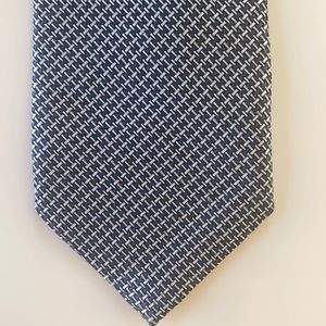 TOM FORD 100% silk tie